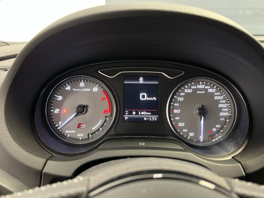 Audi S3 2016 Sininen