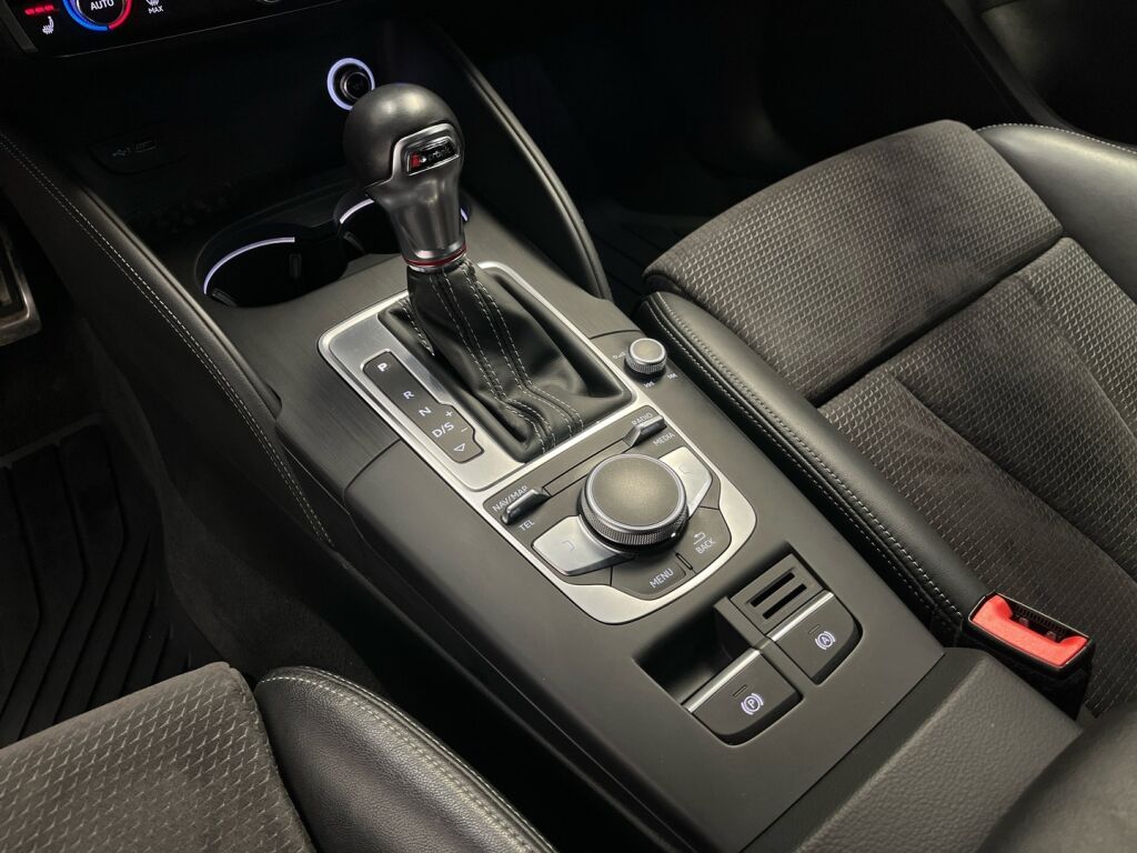 Audi S3 2016 Sininen