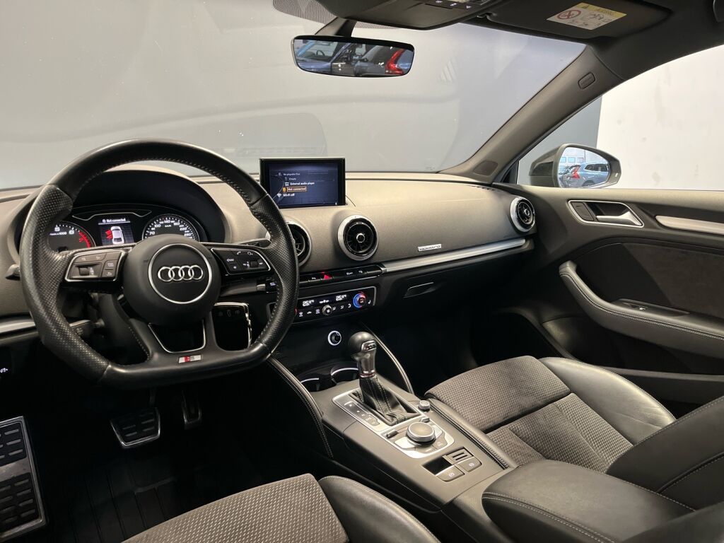 Audi S3 2016 Sininen