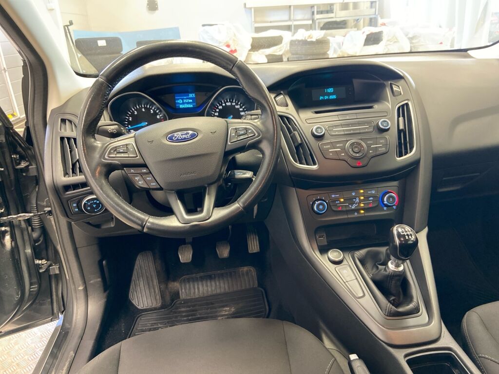 Ford Focus 2017 Harmaa