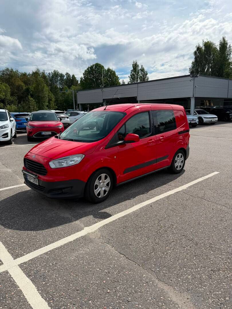 Ford Transit Courier 2017 Punainen