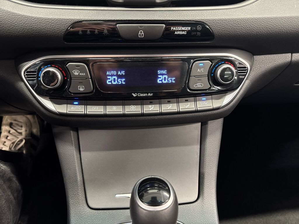 Hyundai i30 5d 2017 Sininen