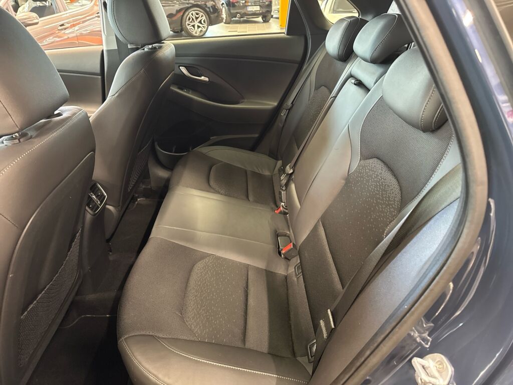 Hyundai i30 5d 2017 Sininen