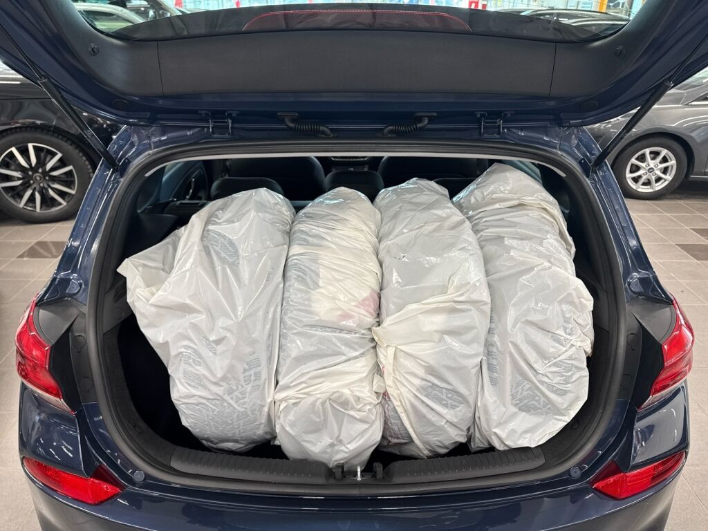 Hyundai i30 5d 2017 Sininen