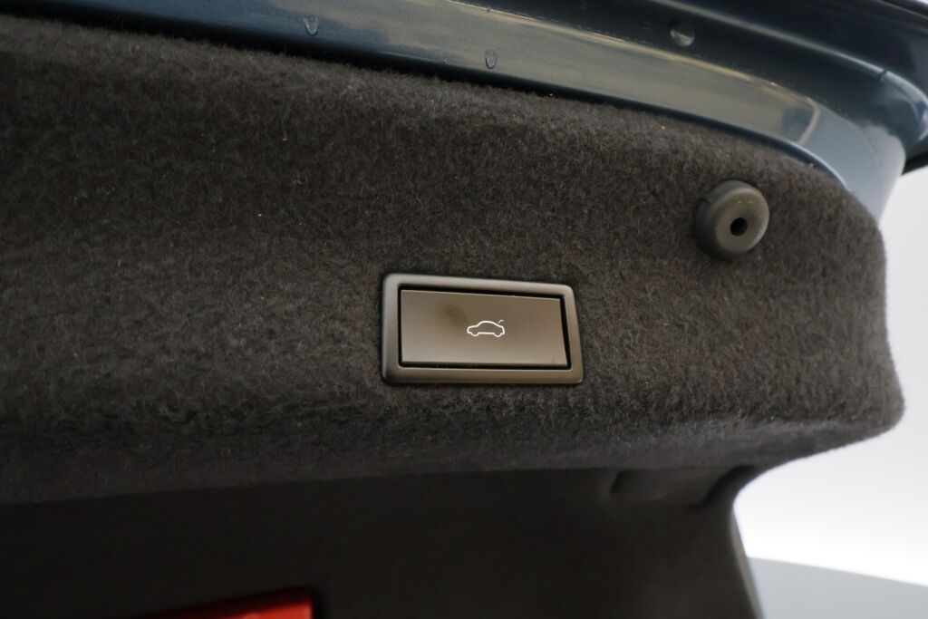 Volkswagen Passat 2017 Sininen