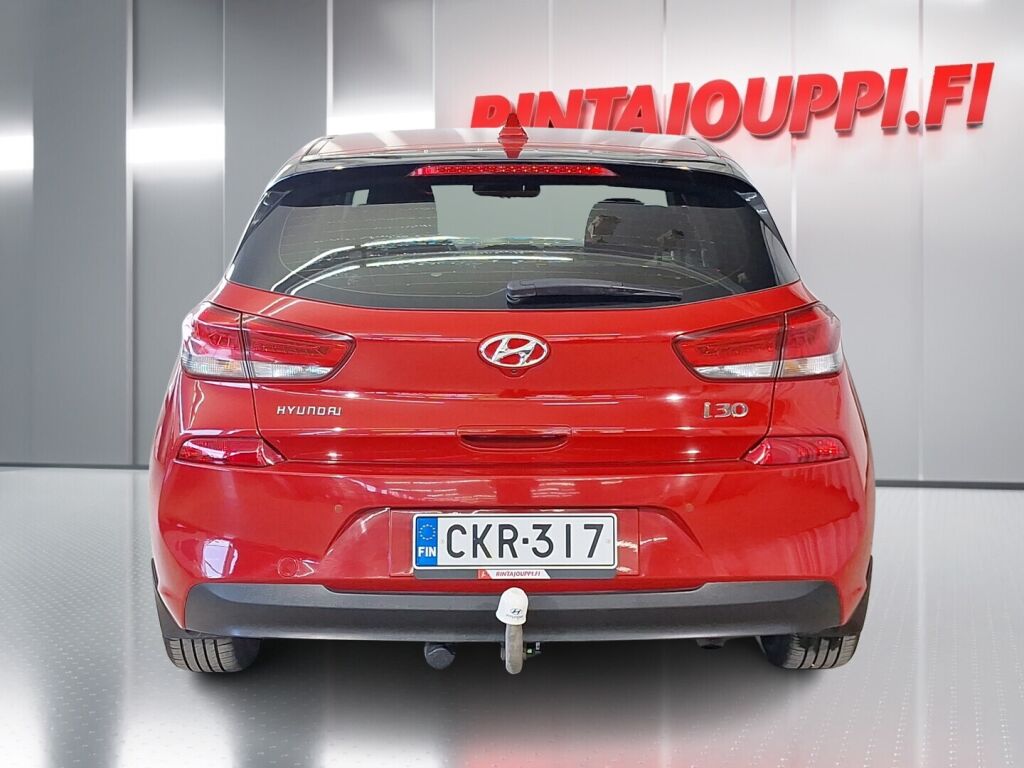 Hyundai i30 5d 2018 Punainen