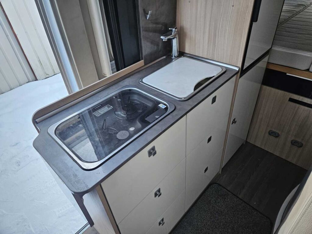 Bürstner CityCar 2017 Valkoinen