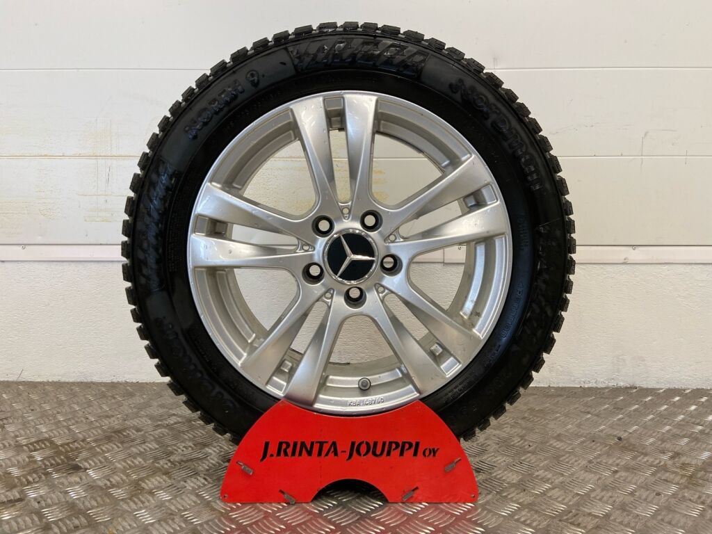 Mercedes-Benz CLA 2015 Musta