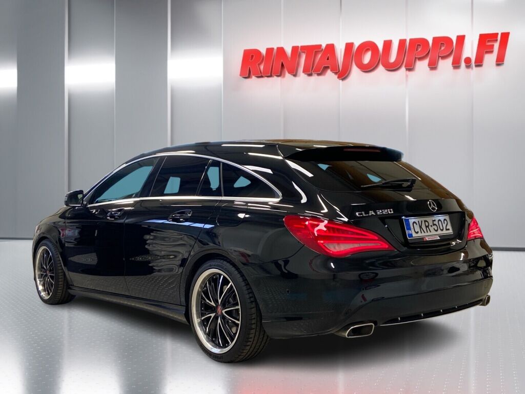 Mercedes-Benz CLA 2015 Musta