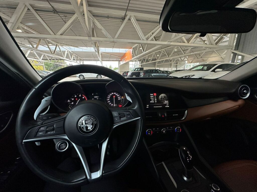 Alfa Romeo Giulia 2017 Harmaa