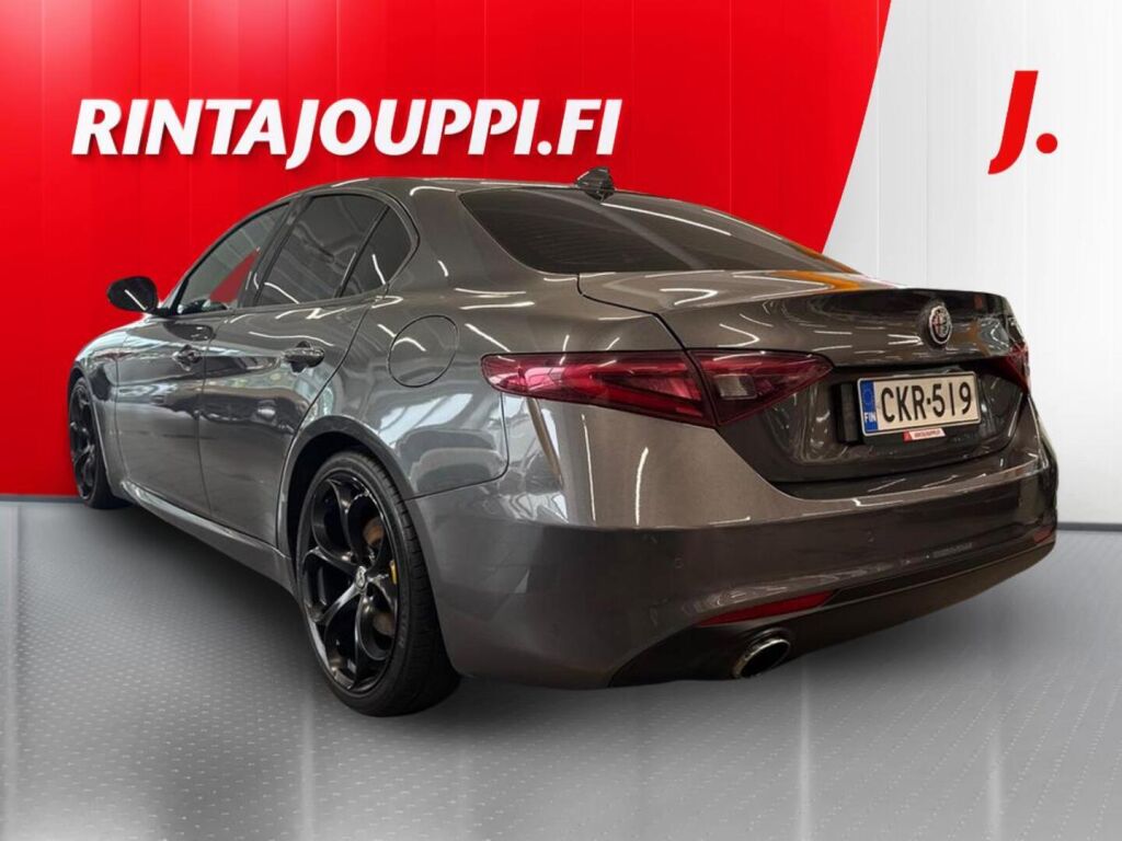 Alfa Romeo Giulia 2017 Harmaa