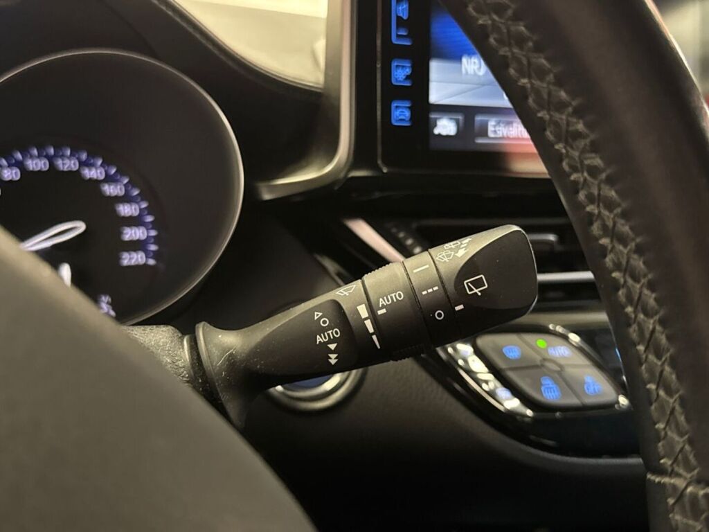 Toyota C-HR 2017 Harmaa
