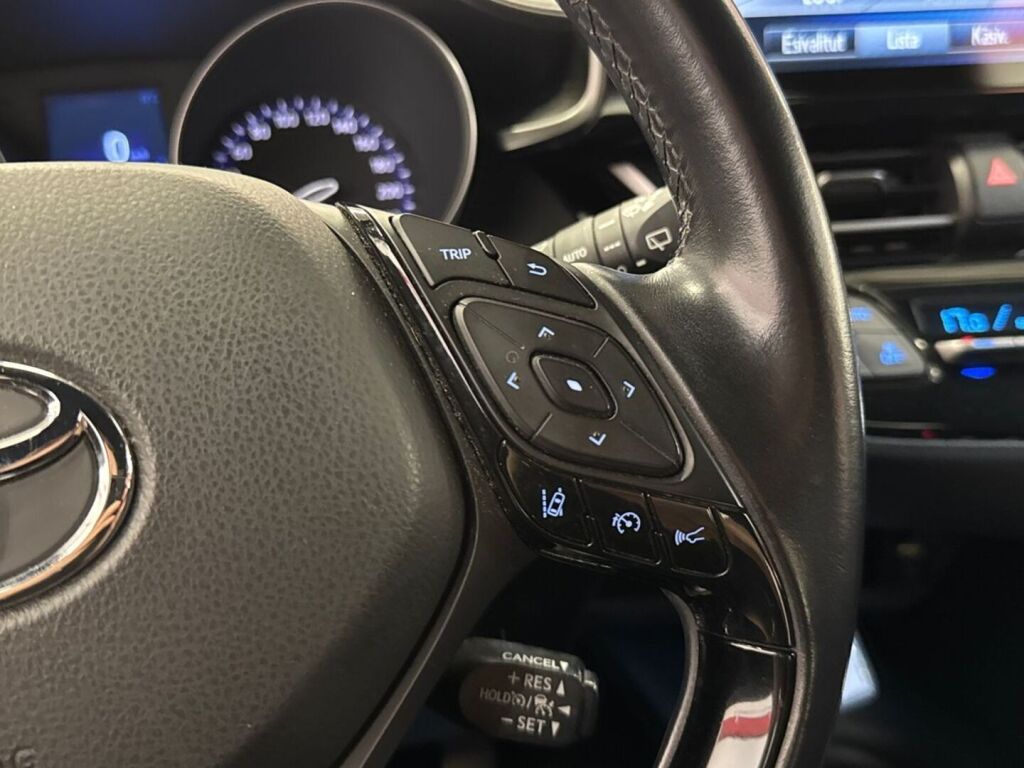 Toyota C-HR 2017 Harmaa
