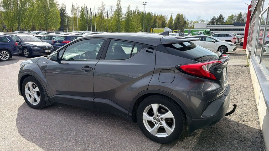 Toyota C-HR 2017 Harmaa