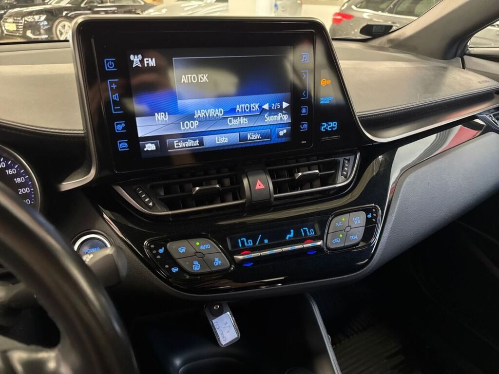 Toyota C-HR 2017 Harmaa