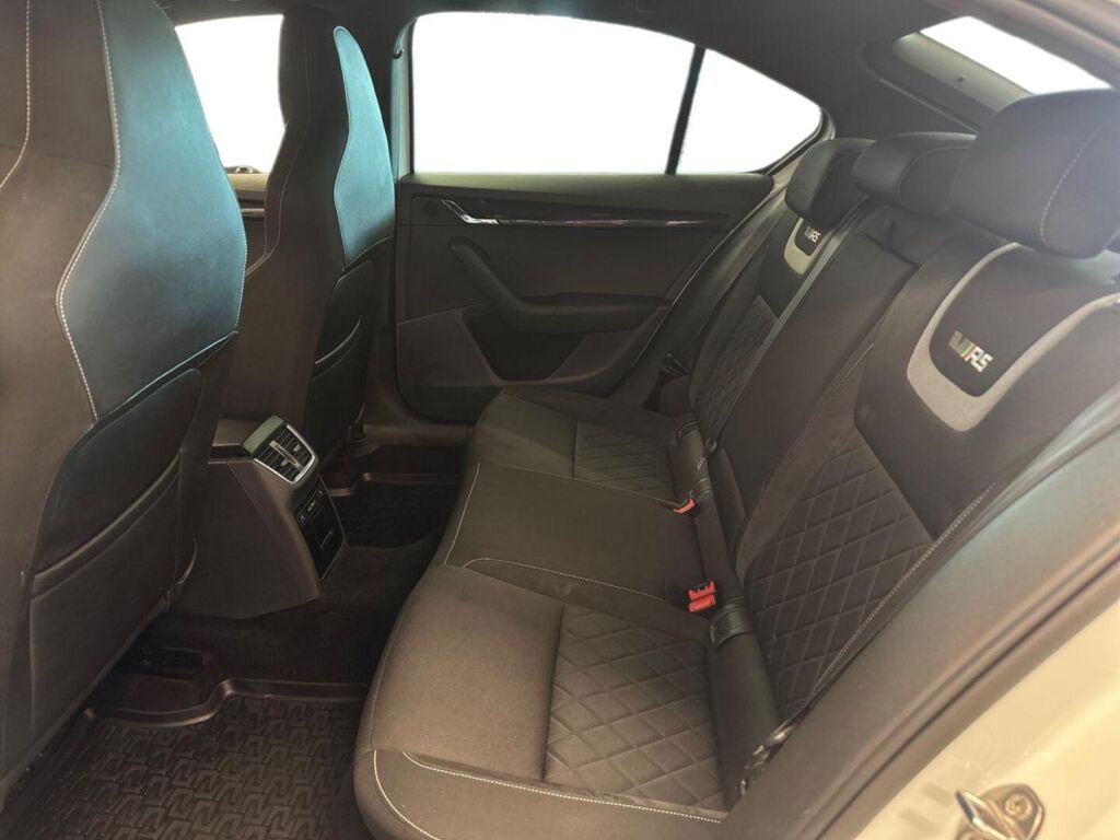 Skoda Octavia 2017 Valkoinen