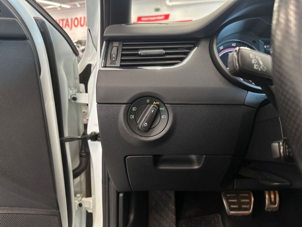 Skoda Octavia 2017 Valkoinen