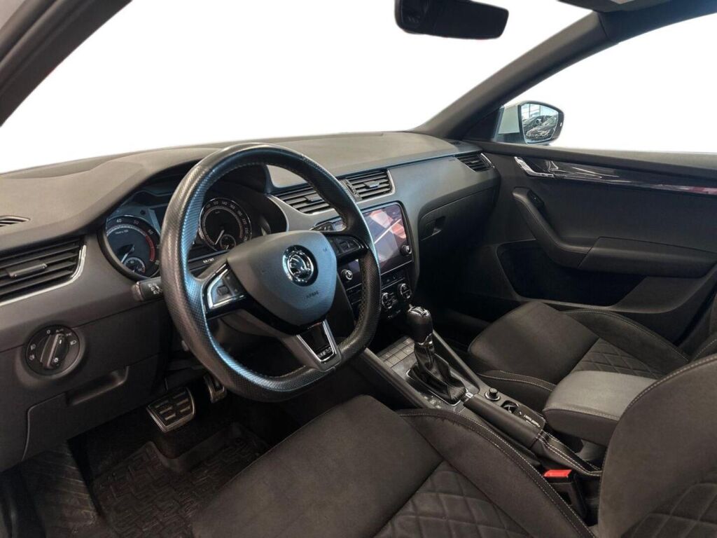 Skoda Octavia 2017 Valkoinen