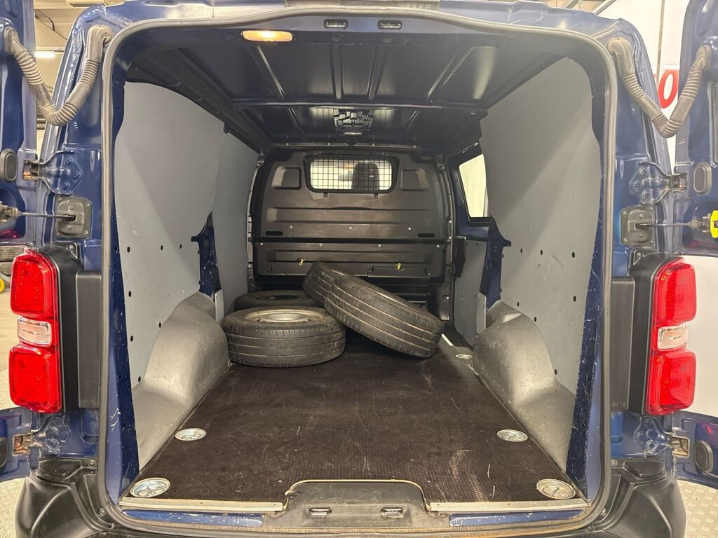 Toyota Proace 2017 Sininen