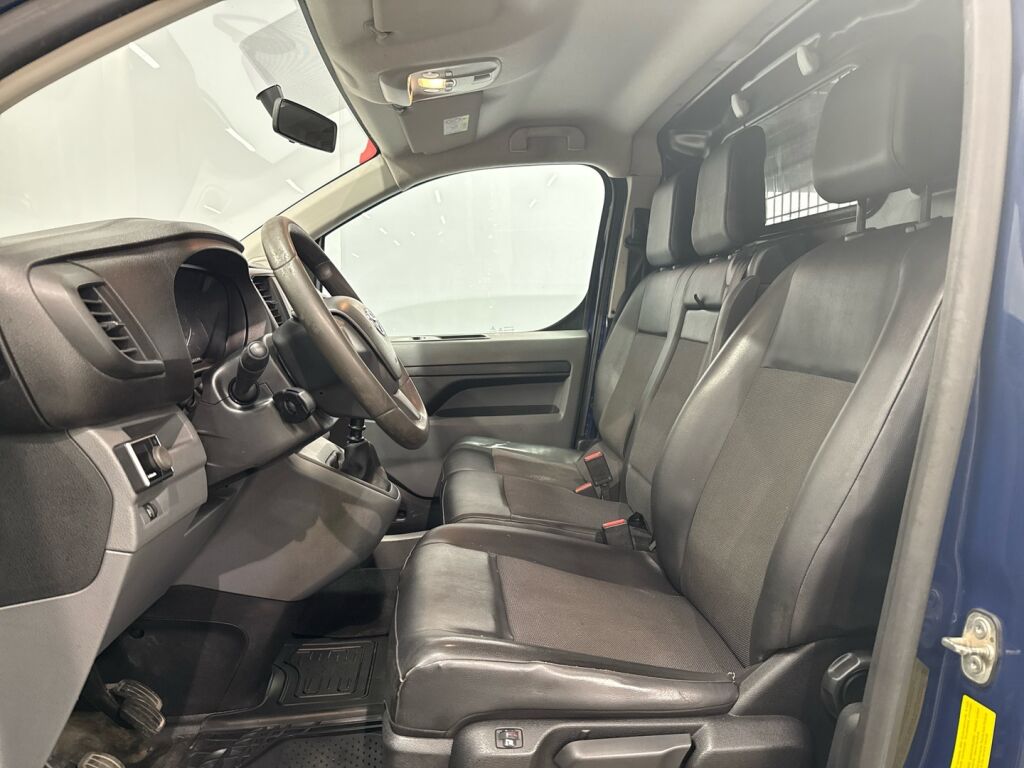 Toyota Proace 2017 Sininen