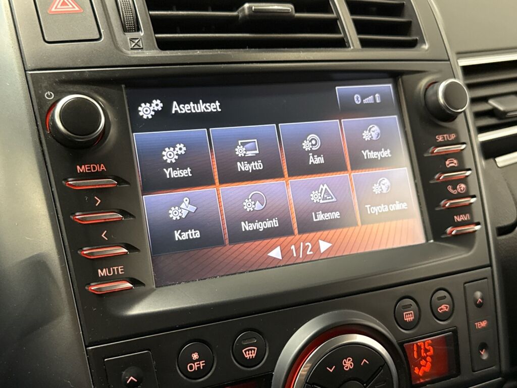 Toyota Verso 2017 Harmaa