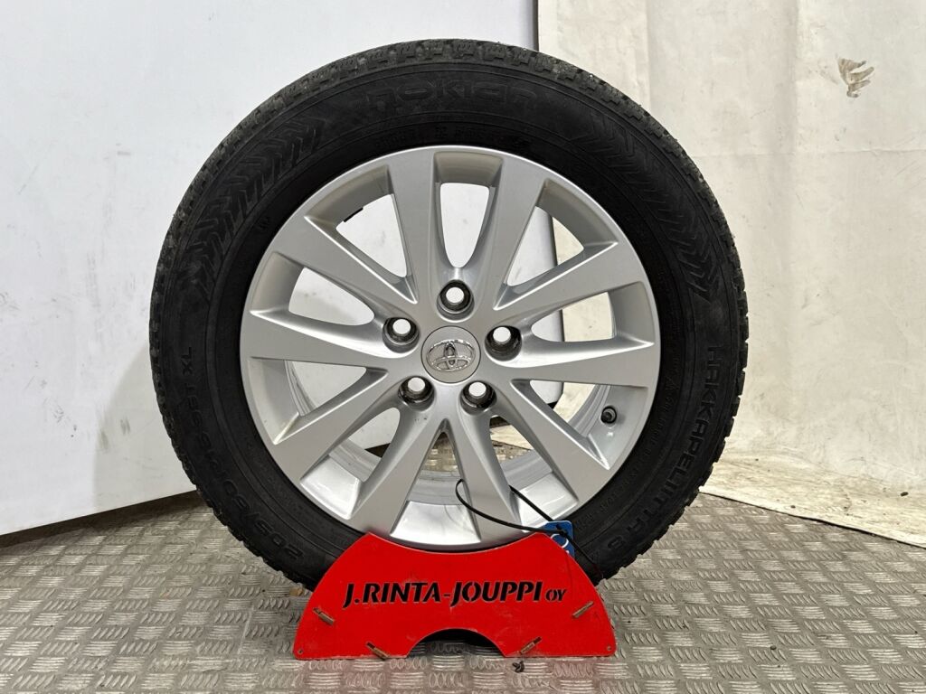 Toyota Verso 2017 Harmaa