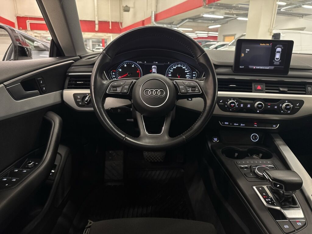 Audi A5 2017 Musta