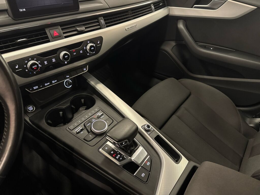 Audi A5 2017 Musta