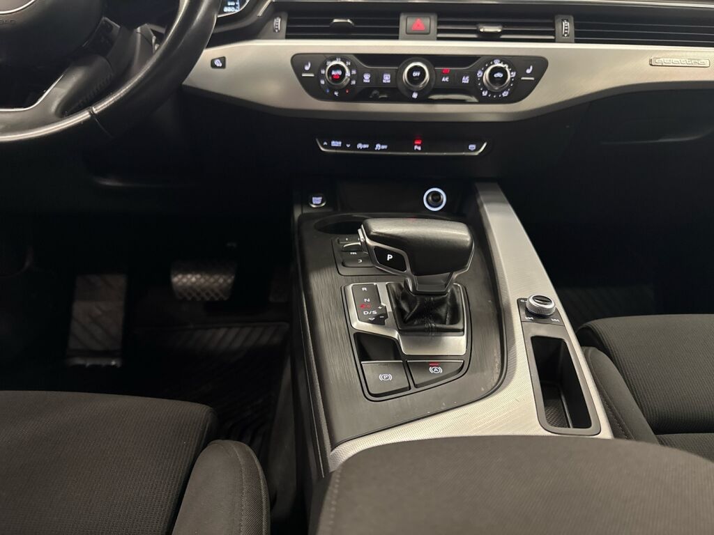 Audi A5 2017 Musta