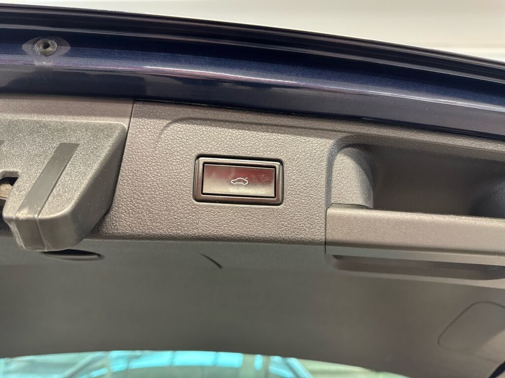 Volkswagen Passat 2017 Sininen