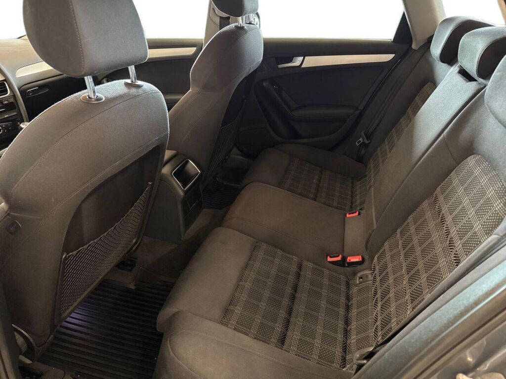 Audi A4 2013 Harmaa