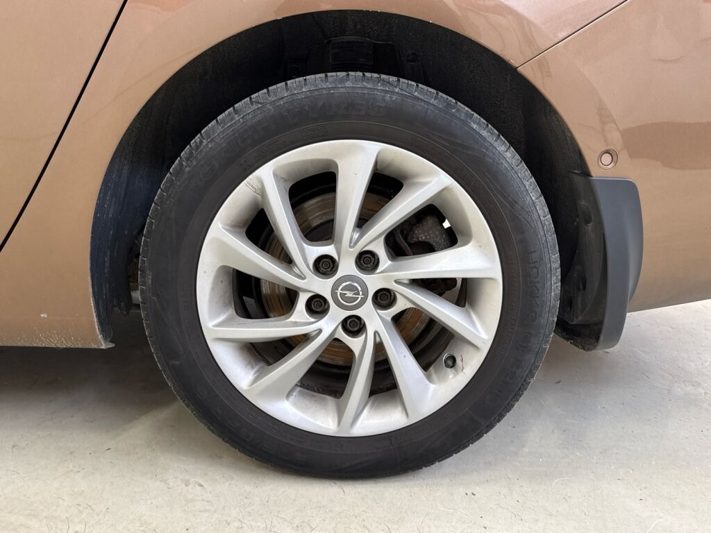 Opel Astra 2017 Ruskea (beige)