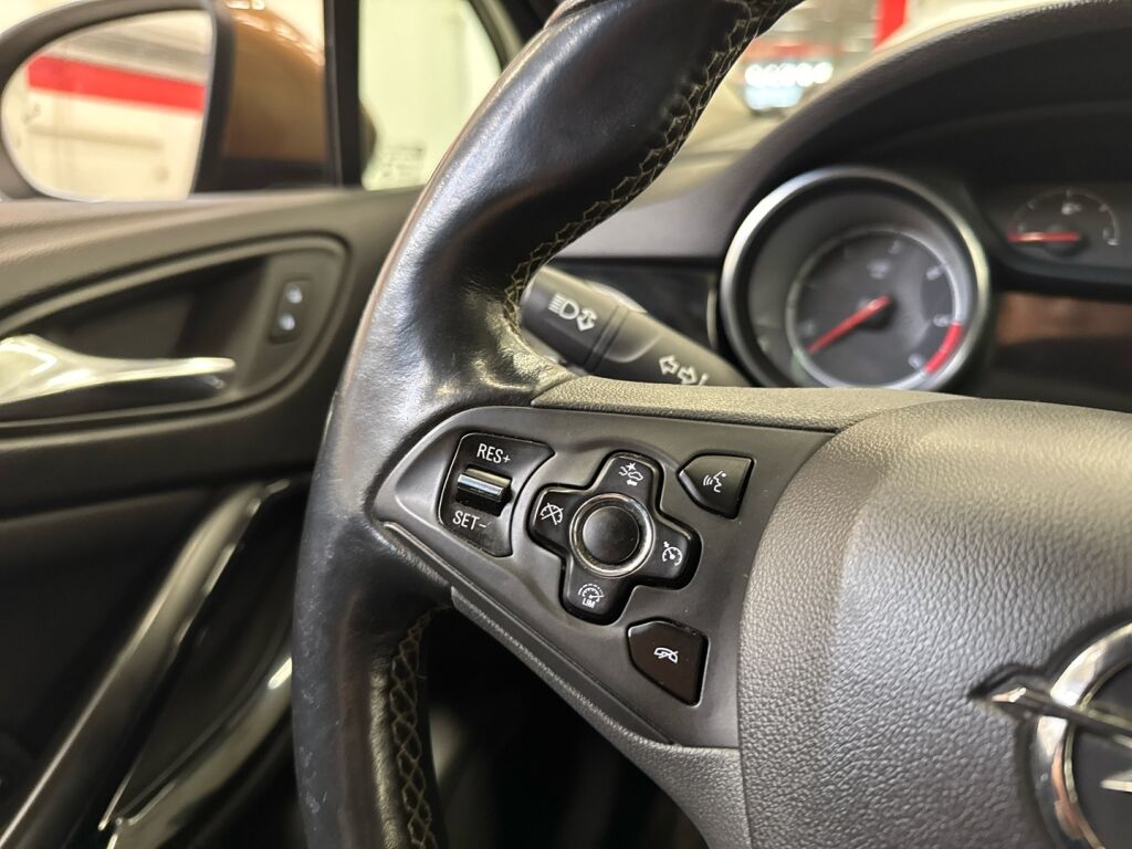 Opel Astra 2017 Ruskea (beige)