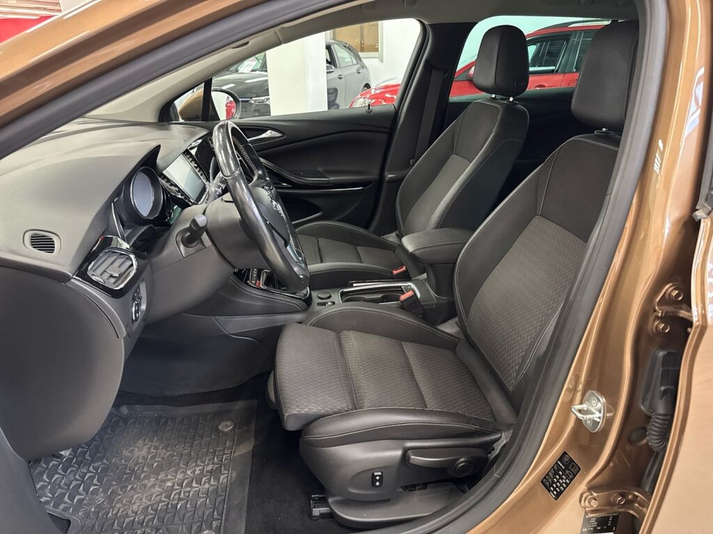 Opel Astra 2017 Ruskea (beige)