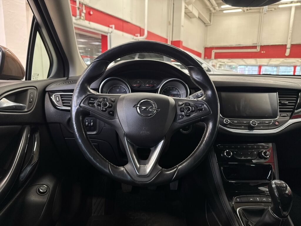 Opel Astra 2017 Ruskea (beige)