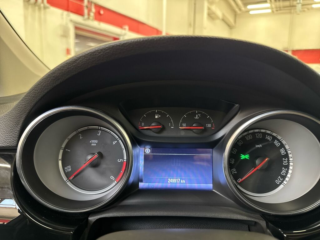 Opel Astra 2017 Ruskea (beige)