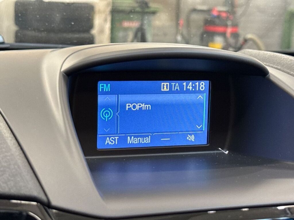 Ford Fiesta 2017 Valkoinen