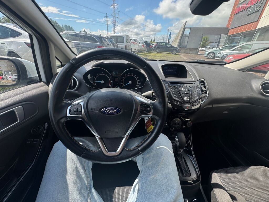 Ford Fiesta 2017 Valkoinen