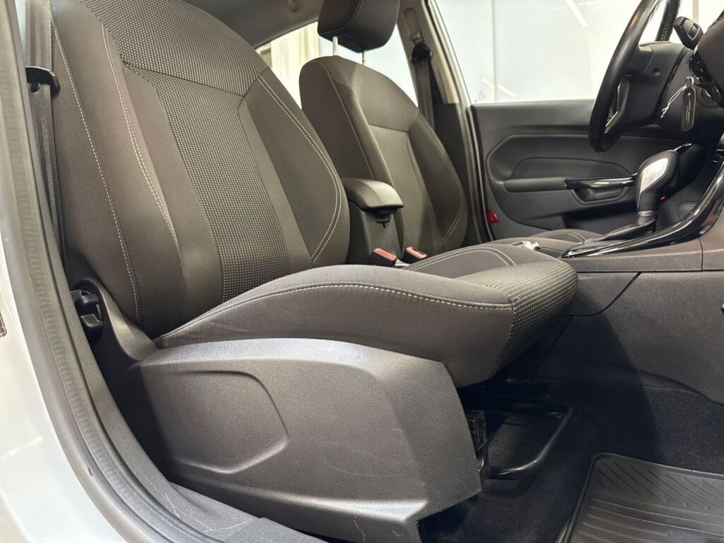 Ford Fiesta 2017 Valkoinen