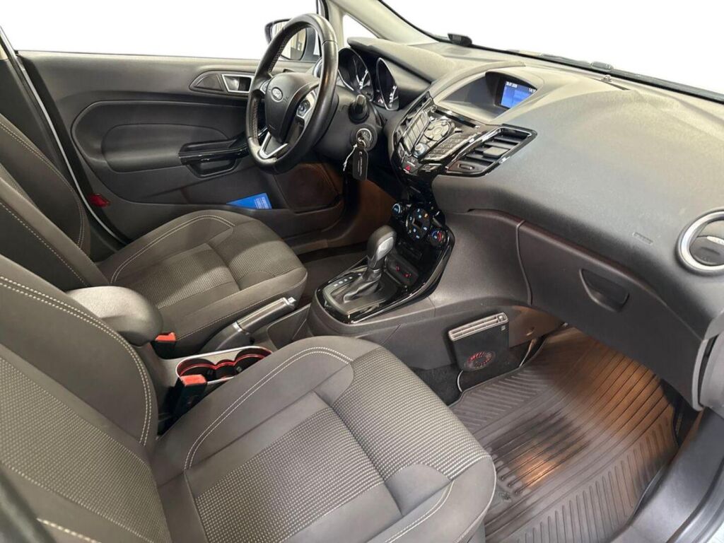 Ford Fiesta 2017 Valkoinen