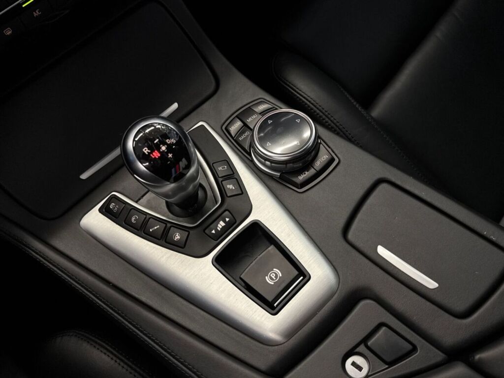 BMW M5 2013 Musta