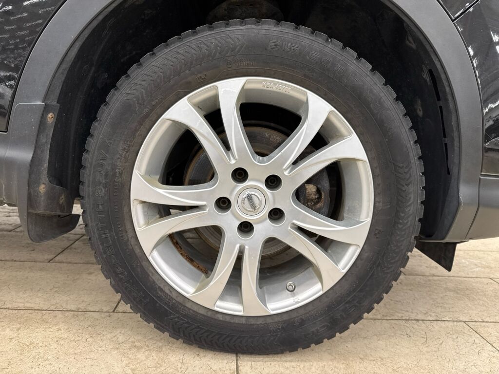 Nissan Qashqai 2017 Musta