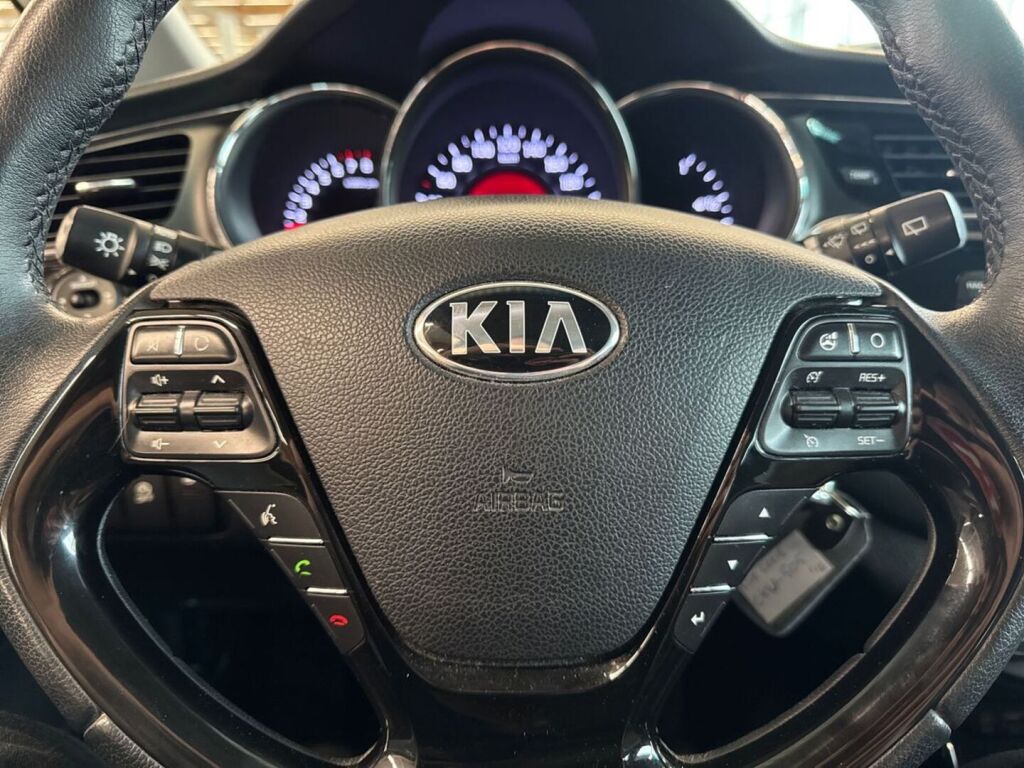 Kia Ceed 2018 Punainen