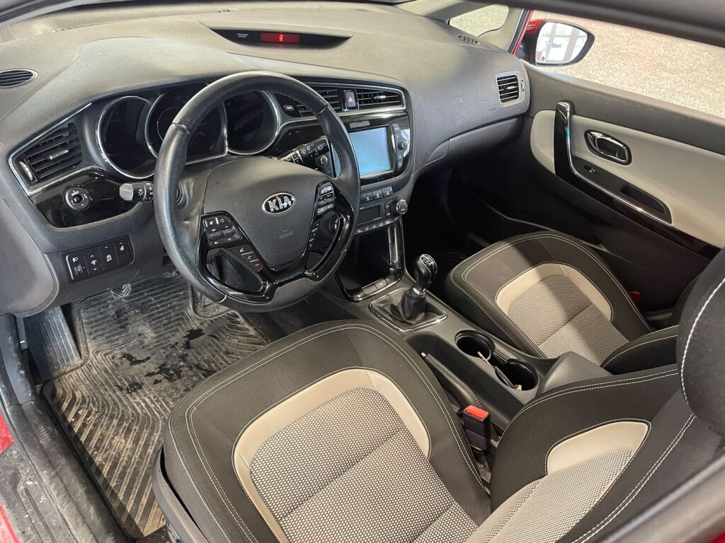 Kia Ceed 2018 Punainen