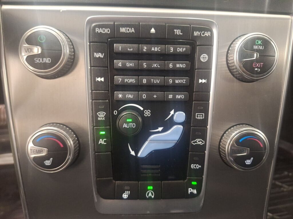 Volvo V60 2014 Musta