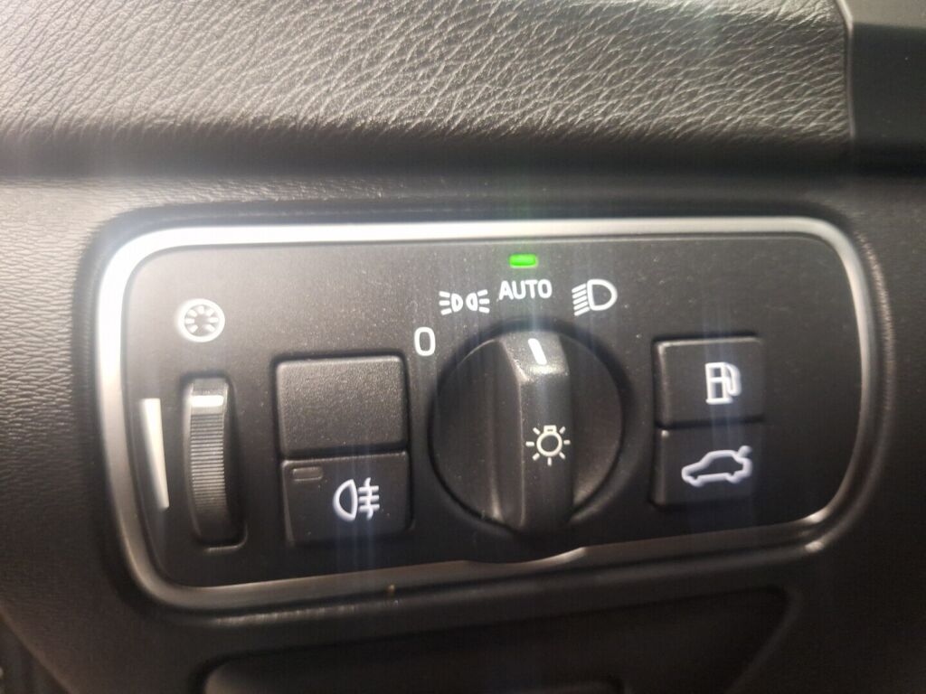 Volvo V60 2014 Musta