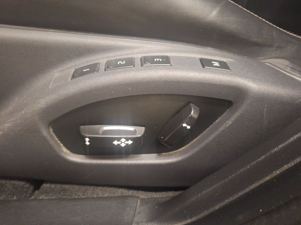 Volvo V60 2014 Musta