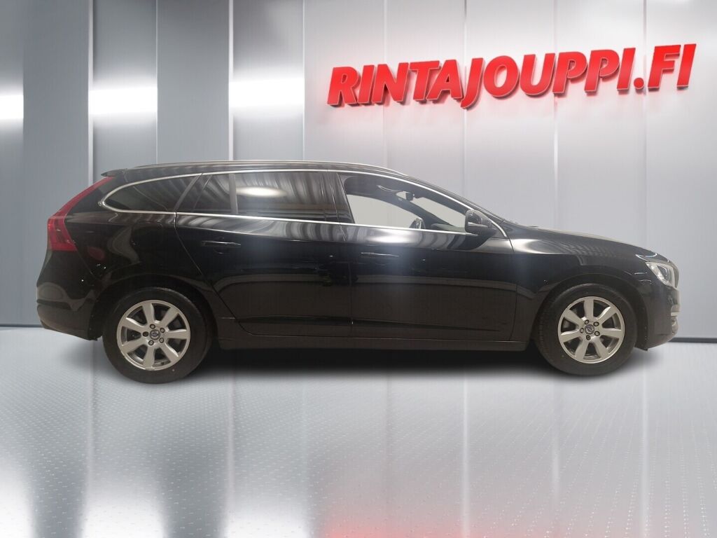 Volvo V60 2014 Musta