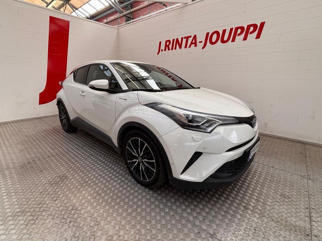 Toyota C-HR 2017 Valkoinen