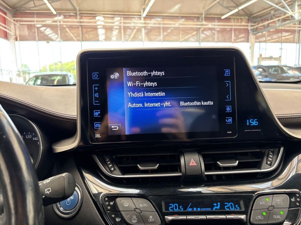 Toyota C-HR 2017 Valkoinen